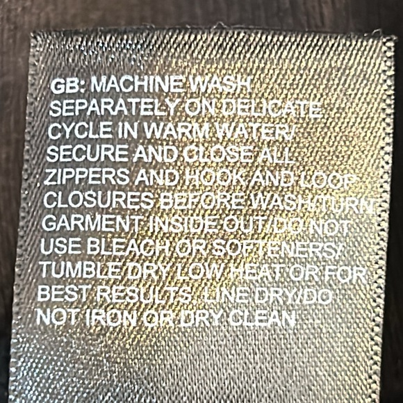 NWOT The North Face shirt & Hat - Picture 9 of 12